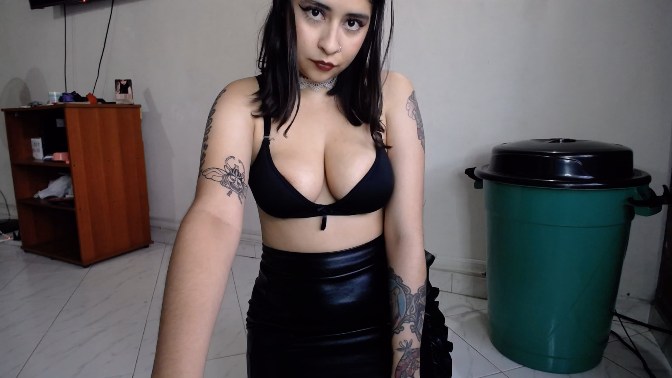 Colombian Goth Girl Eating Shit and Vomit.