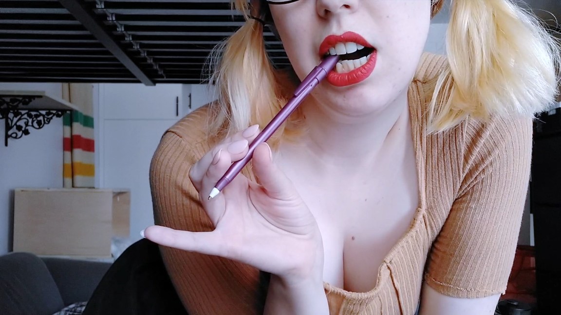 CassieScat – Study Break! SchoolGirl PantyPoop + Dirty HJ