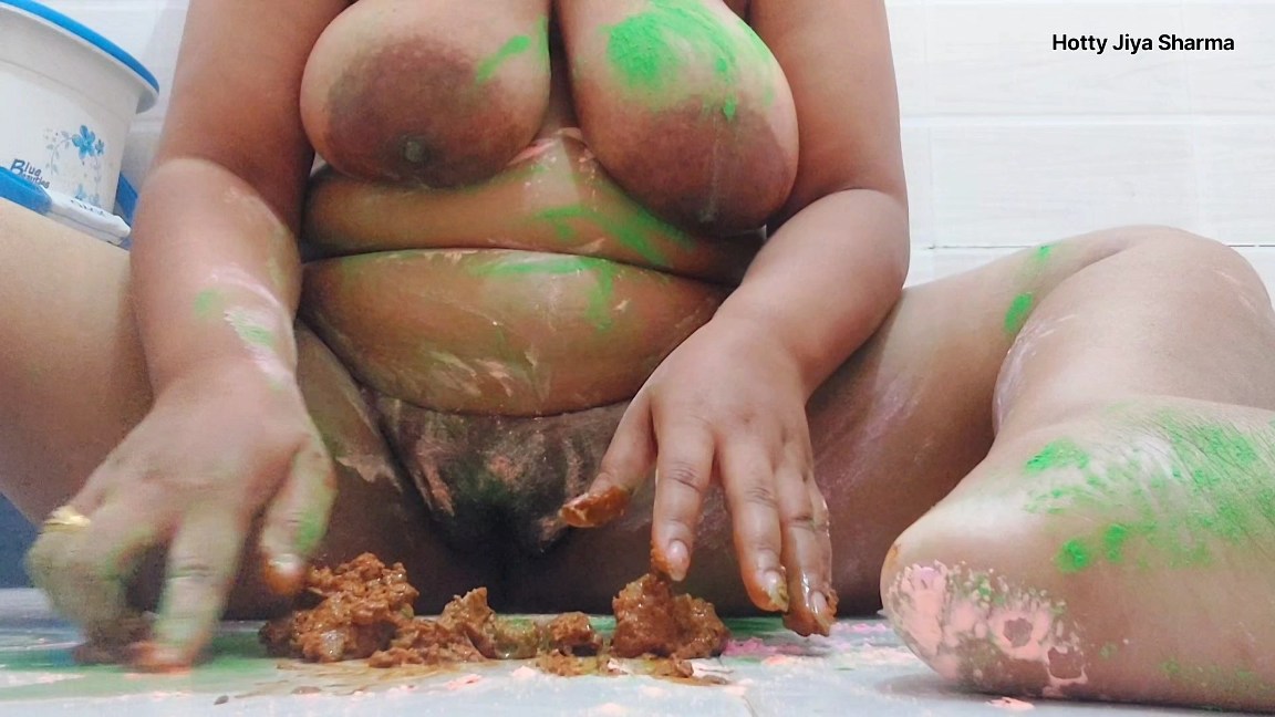 Hotty Jiya Sharma Colorful Festival Poop and Smearing